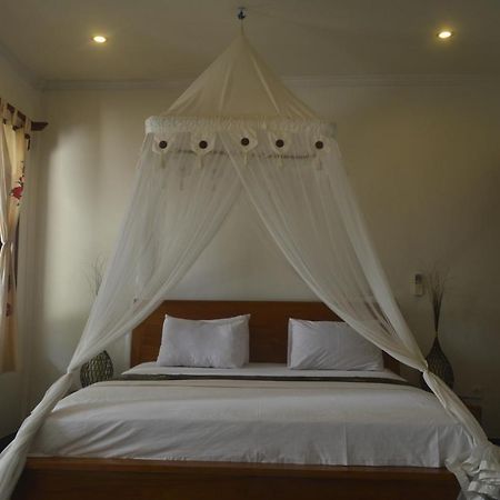 Biru Meno Beach Bungalows Gili Meno Bagian luar foto