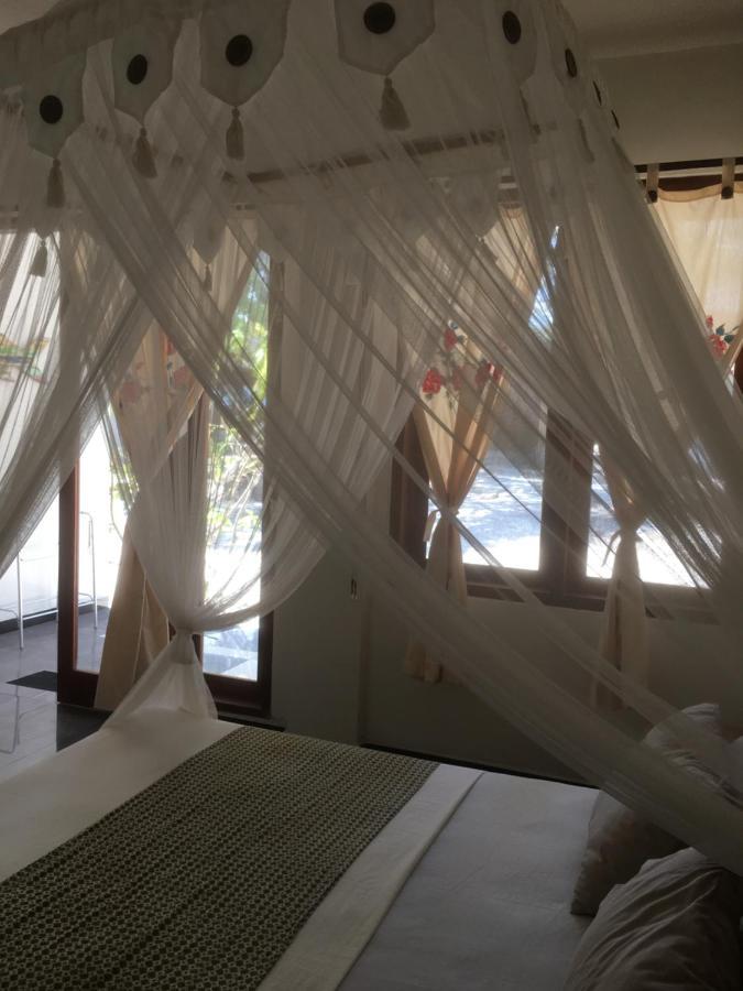 Biru Meno Beach Bungalows Gili Meno Bagian luar foto